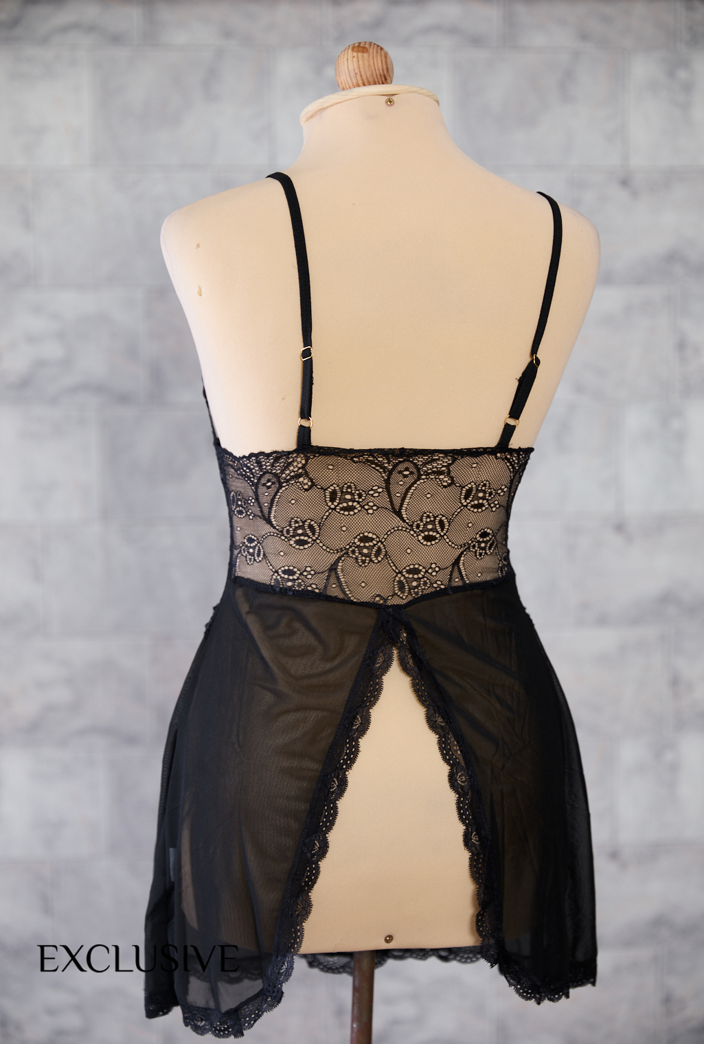 Nuisette Marjolaine en Dentell Avec Slip 56