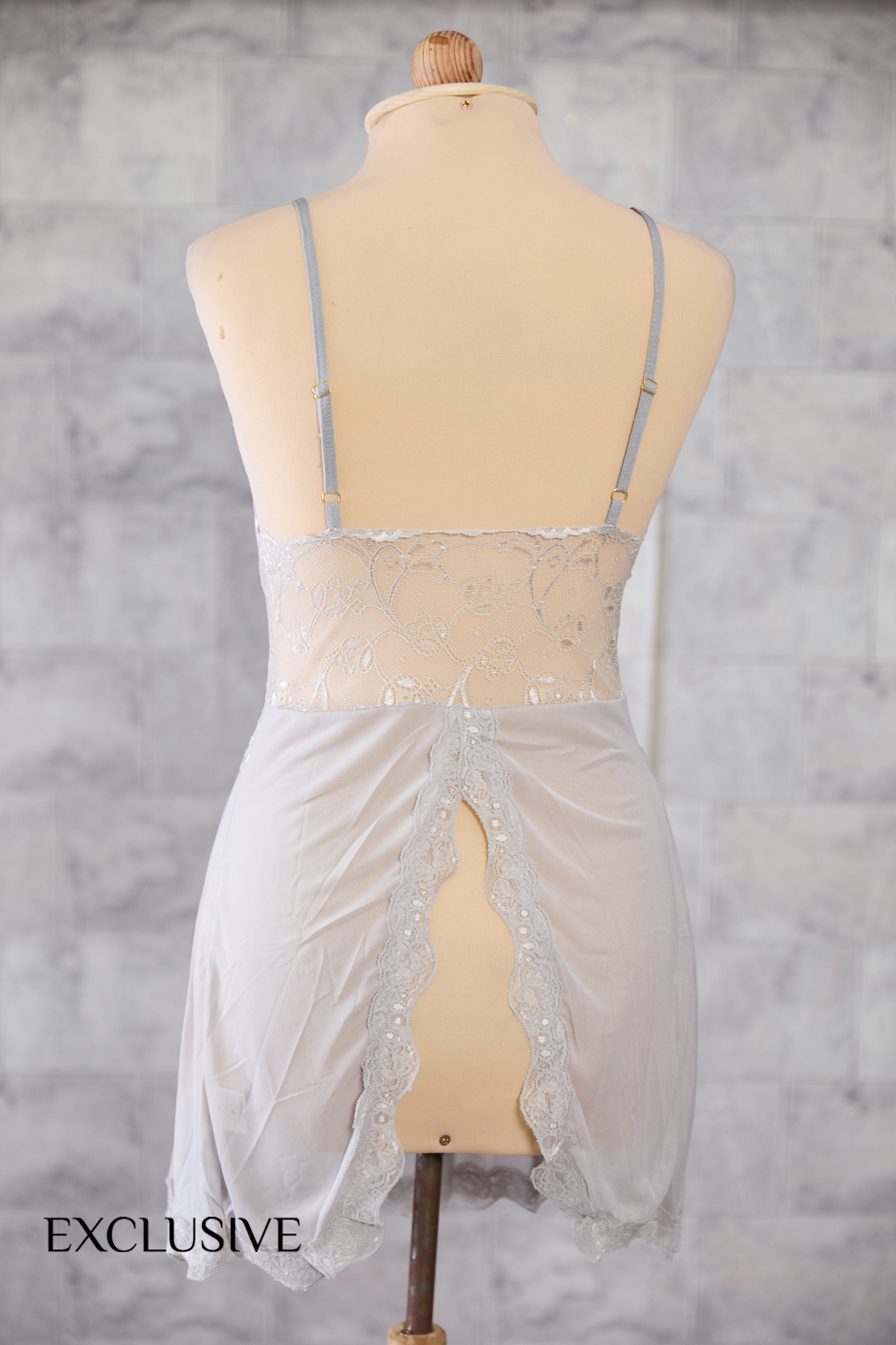 Nuisette Marjolaine en Dentell Avec Slip 57