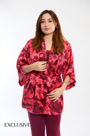 Ensemble Jasmine Rouge : Pyjama 3 Pièces avec Kimono en Satin Imprimé Floral pour femmes
